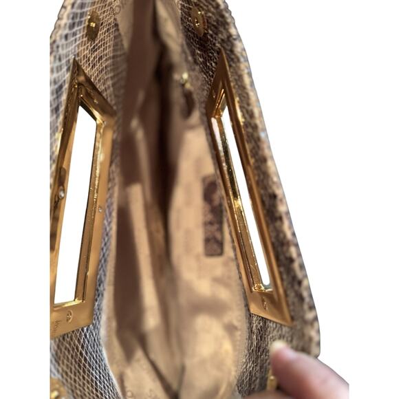 Michael Kors Beige Python Berkeley clutch - Picture 2 of 4